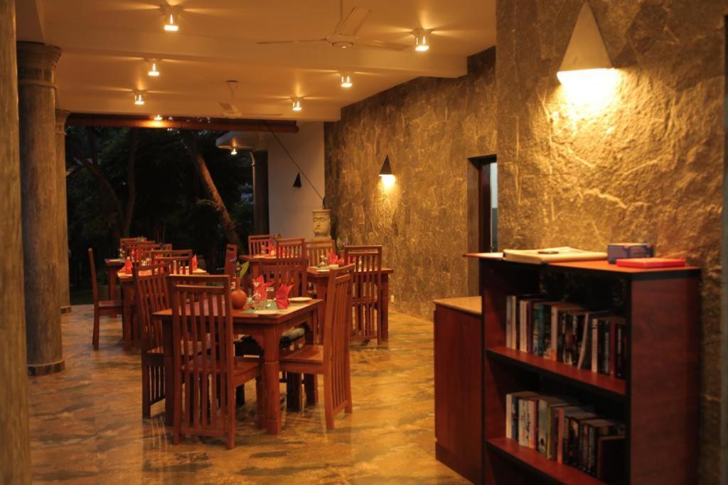 Canal Villa Бентота Екстериор снимка